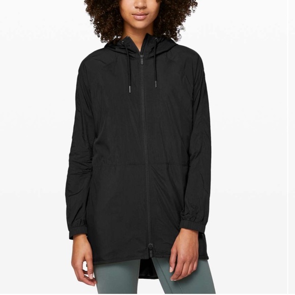 lululemon athletica Jackets & Blazers - NWT Lululemon Seek The Sky Jacket Foldable